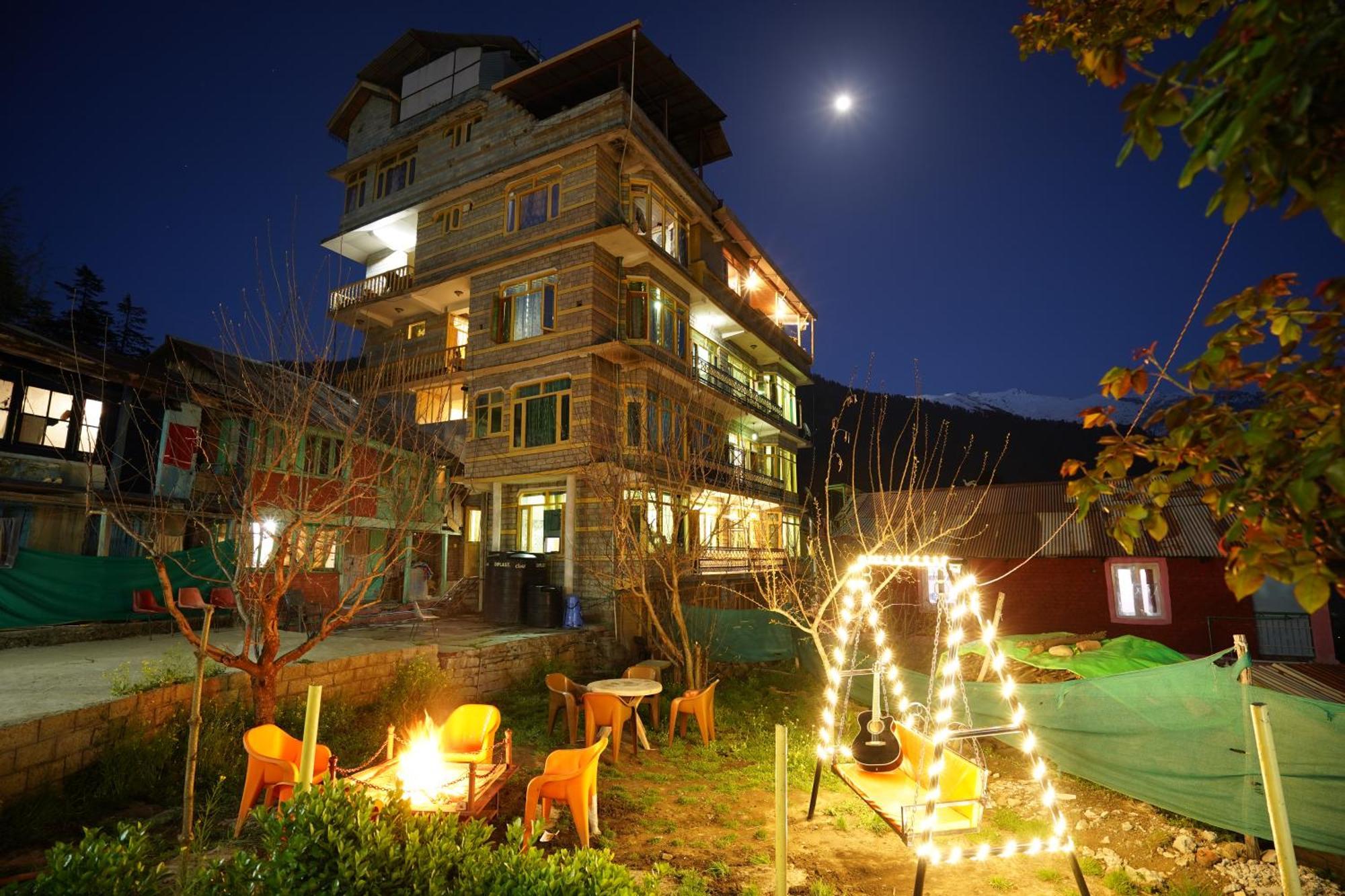 Woods Villa Cottages Manali - 1,2,3,4 Cottages & Villas Available In Manali With Scenic Mountain View Exterior foto